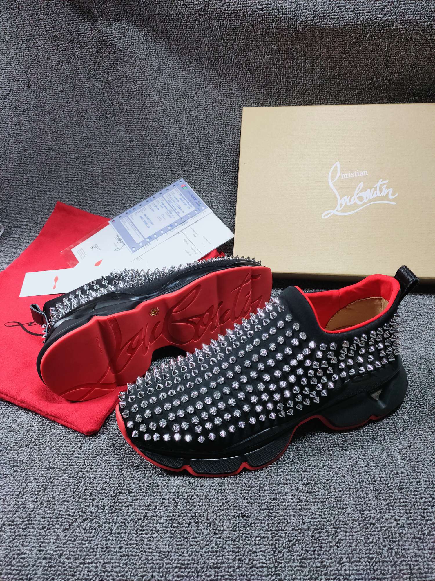 CHRISTIAN LOUBOUTIN