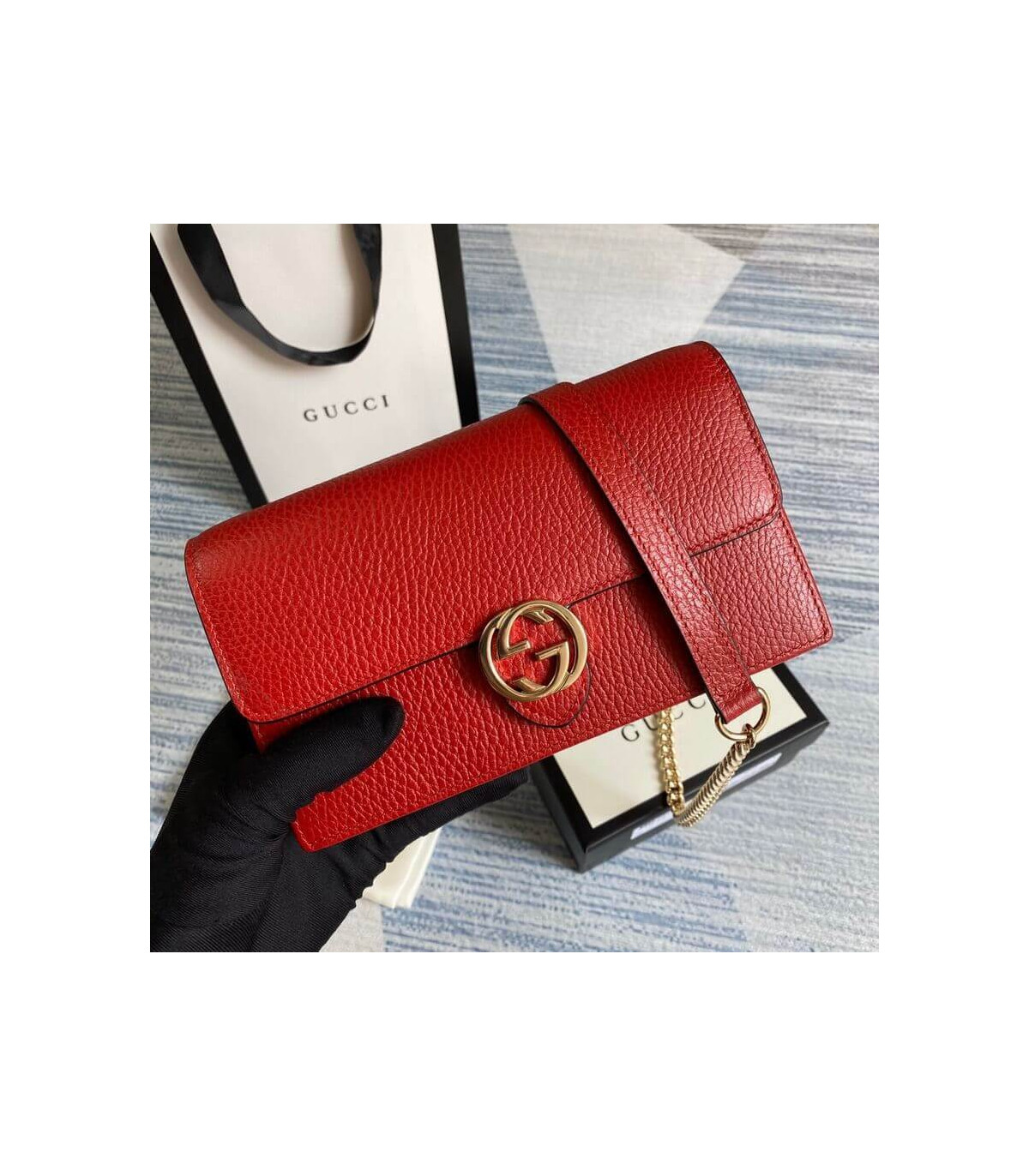 Gucci GG Interlocking Wallet On Chain Red