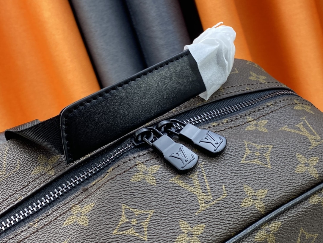 Louis Vuitton Dean Backpack Monogram Canvas 42Cm M45335