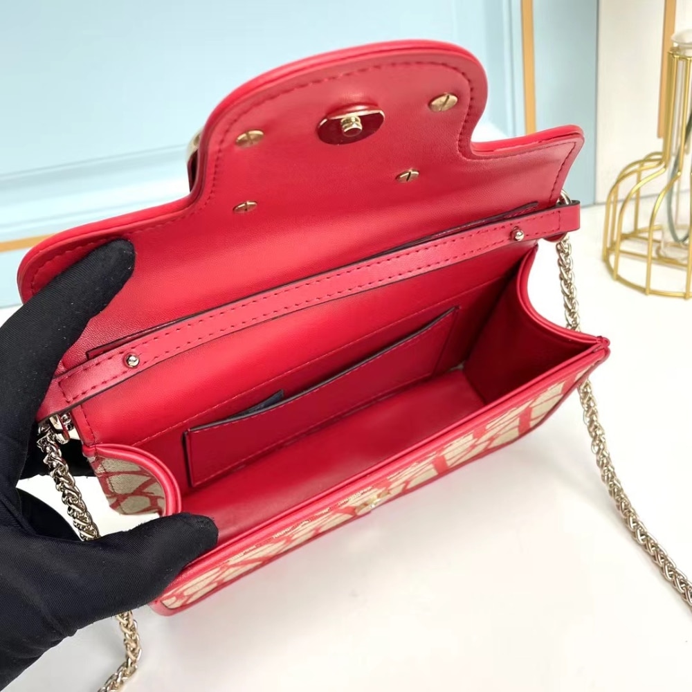 Valentino Garavani Locò Toile Iconographe Shoulder Bag Red 20Cm