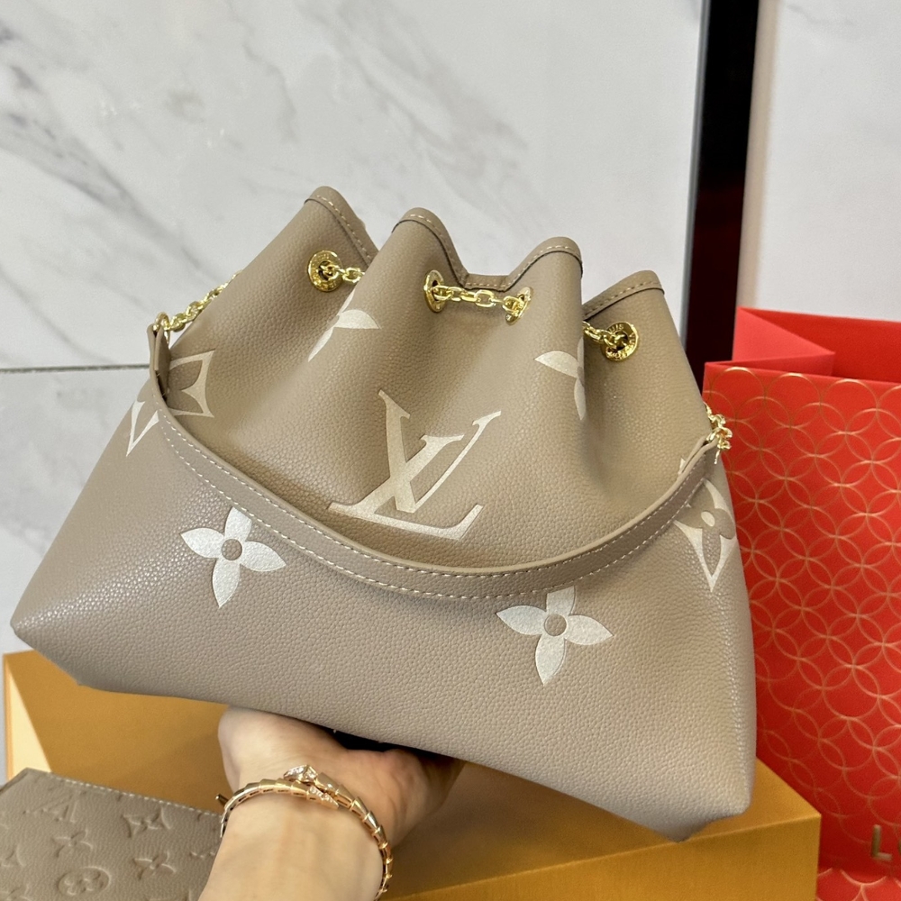 Louis Vuitton Summer Bundle Bag Tourterelle Grey 28Cm M25453
