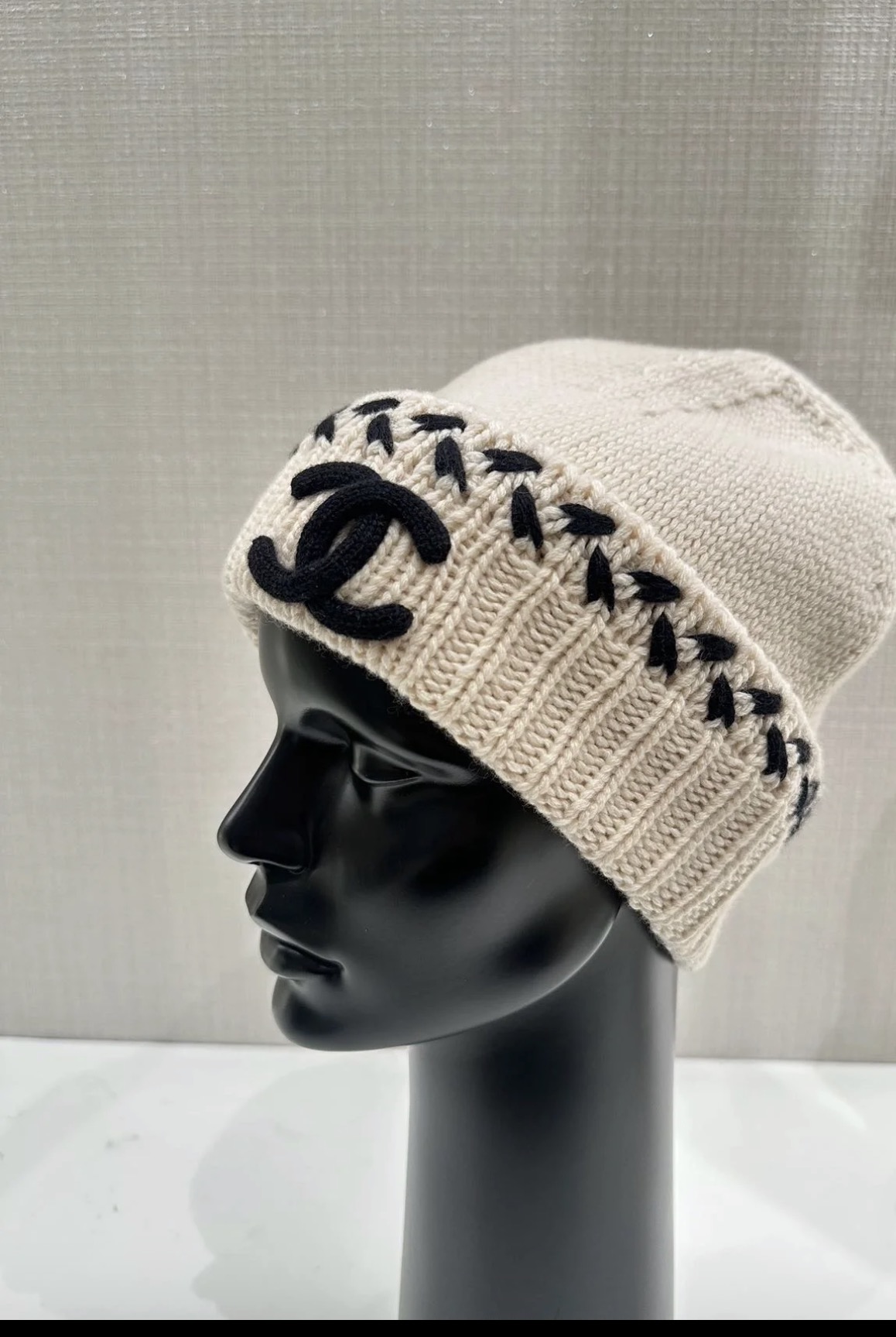 Chanel 26B Cream White Wheat-Ear Knit Beanie