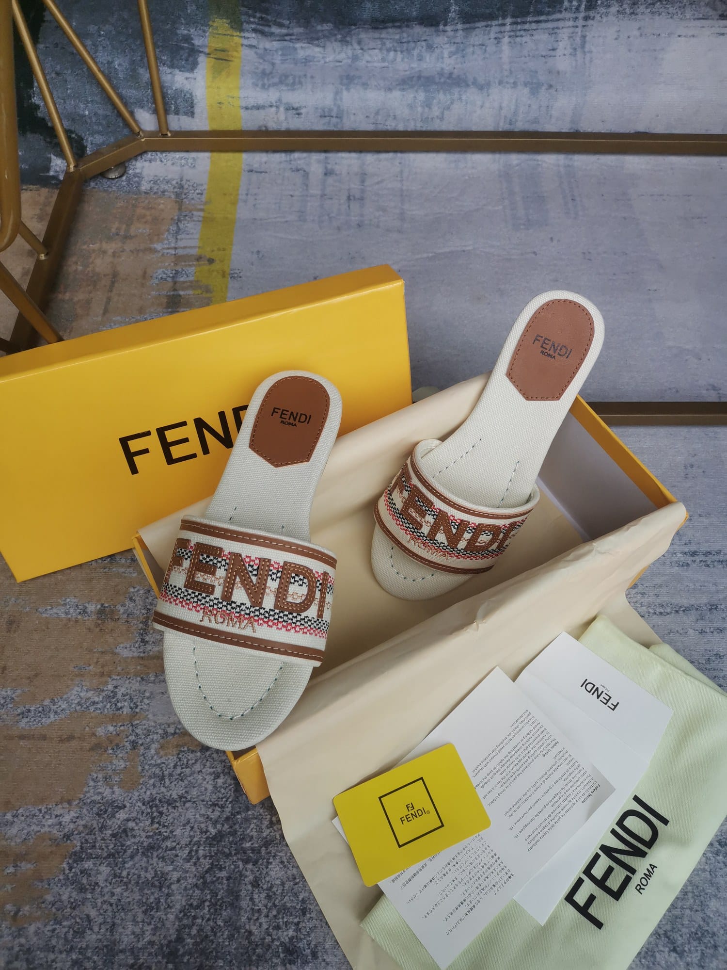 Fendi Signature Beige Canvas Slides 8R8092Ao0Xf1Lru