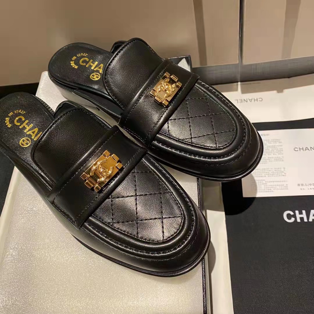 Chanel Casual Pain Laether Elegant Mules Sandals Black