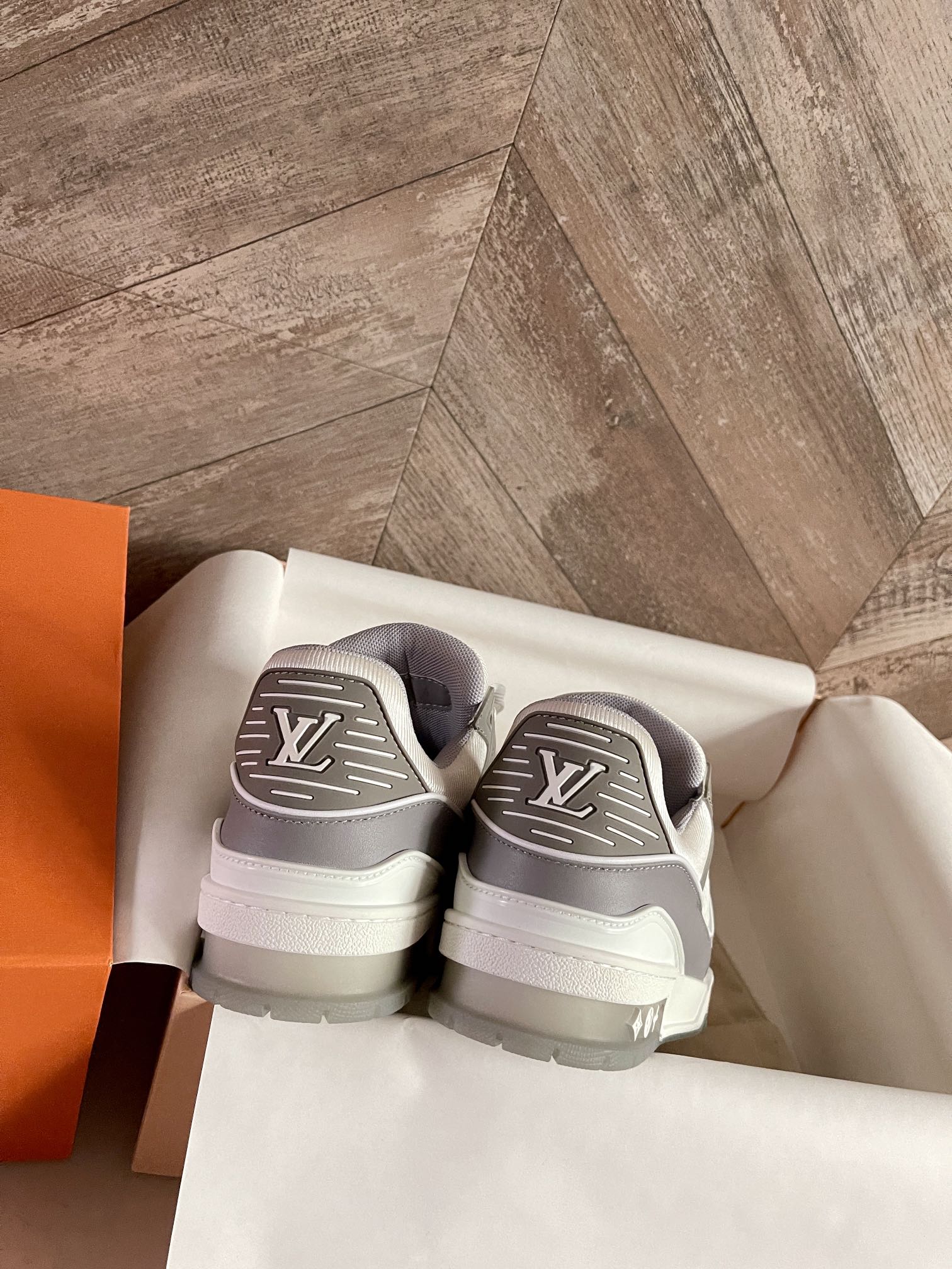 Louis Vuitton Lv Trainer Sneaker Grey White 1A8Kba