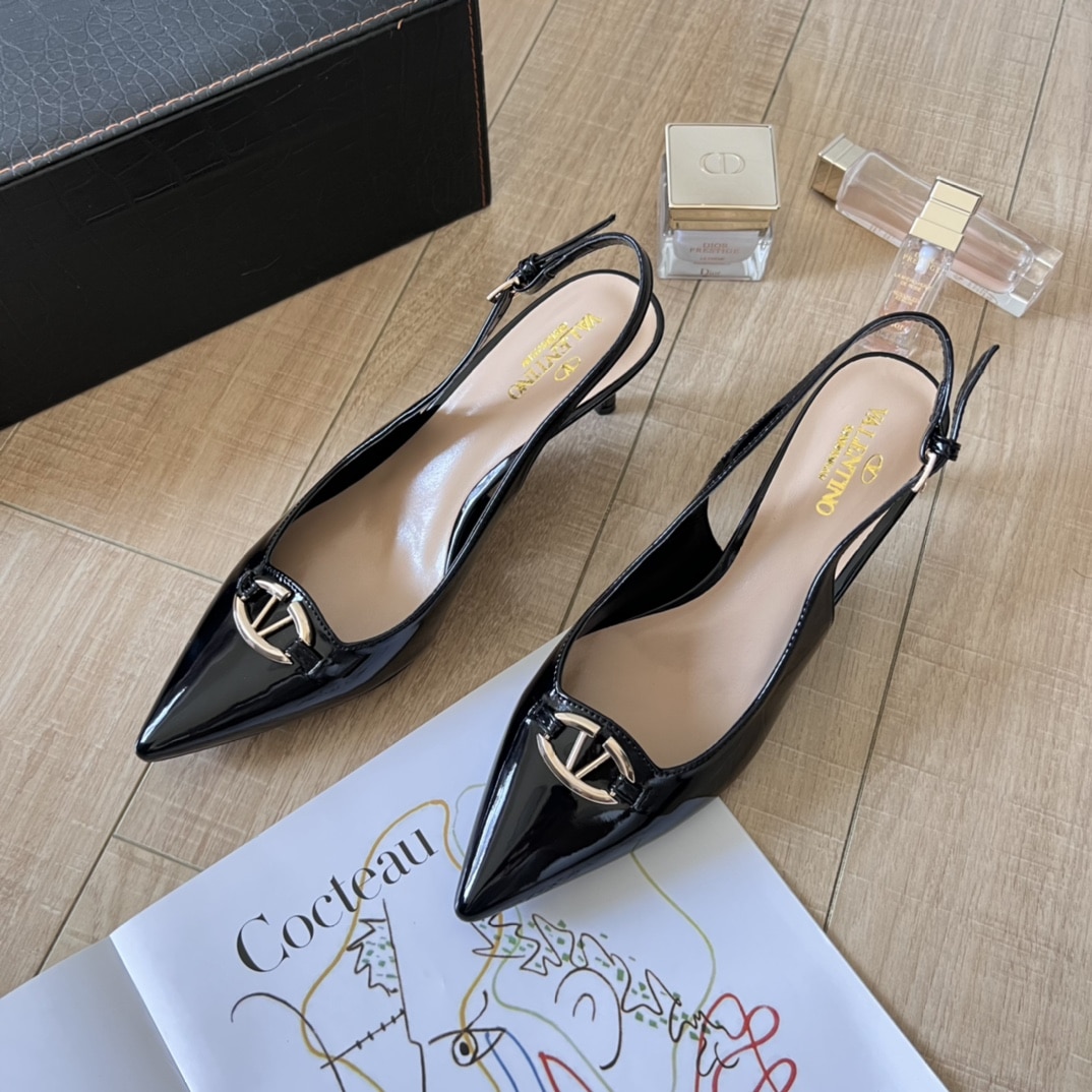 Valentino VLogo Shiny Leather Leather Heels In Black