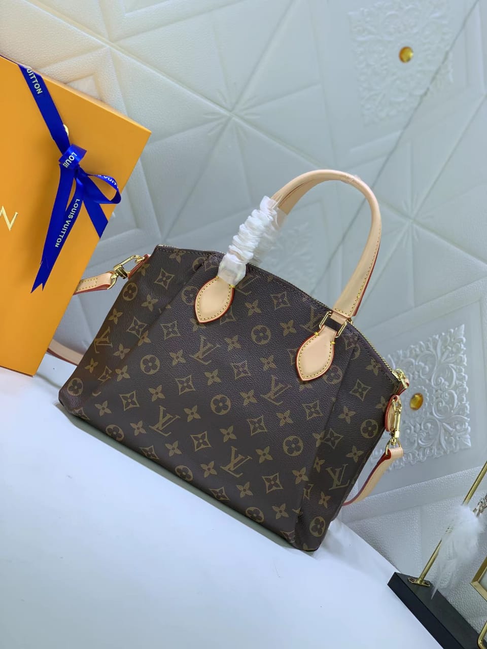Louis Vuitton Rivoli Pm M44543