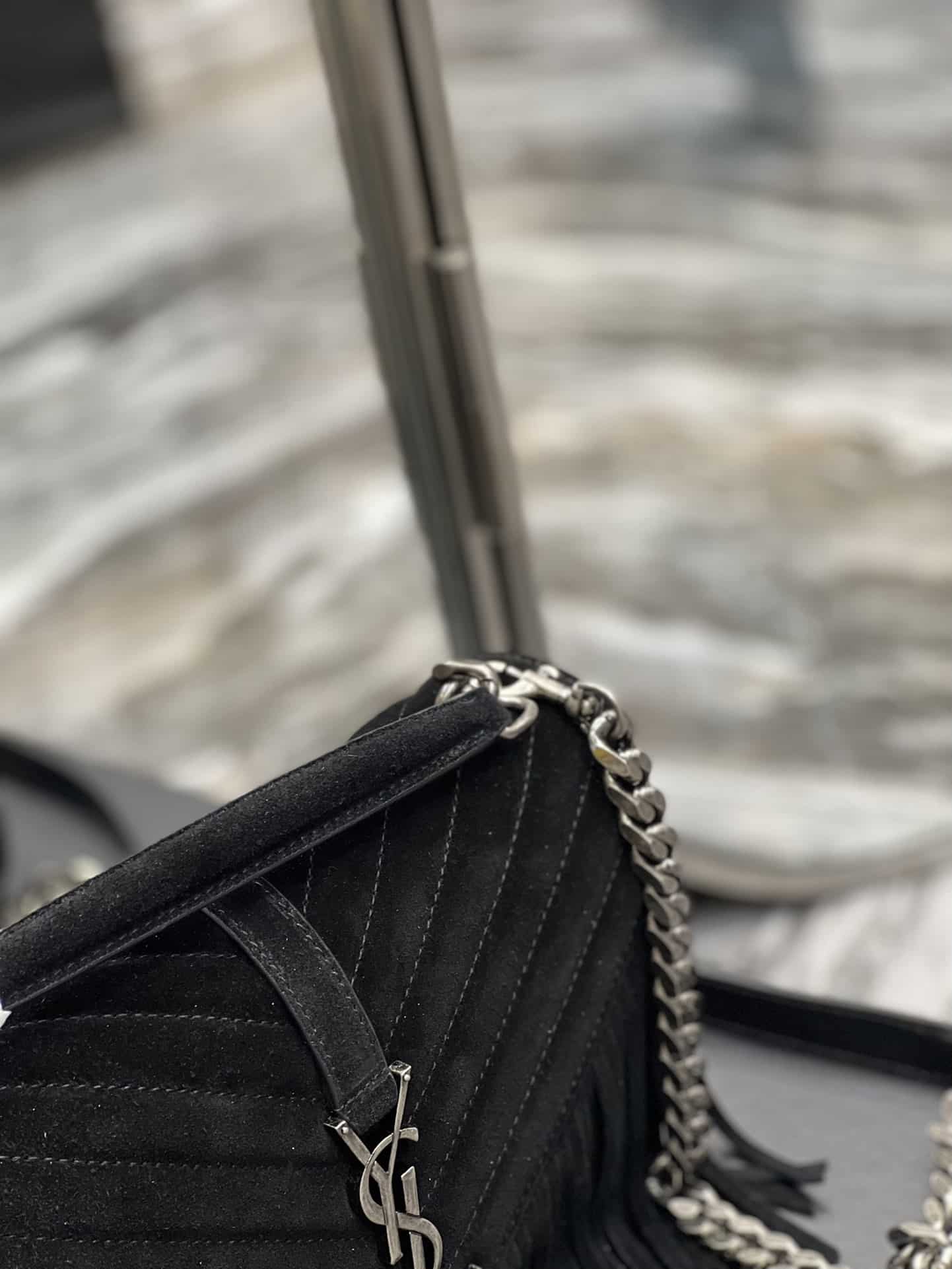 Saint Laurent College Medium Suede Shoulder Bag Black 24Cm