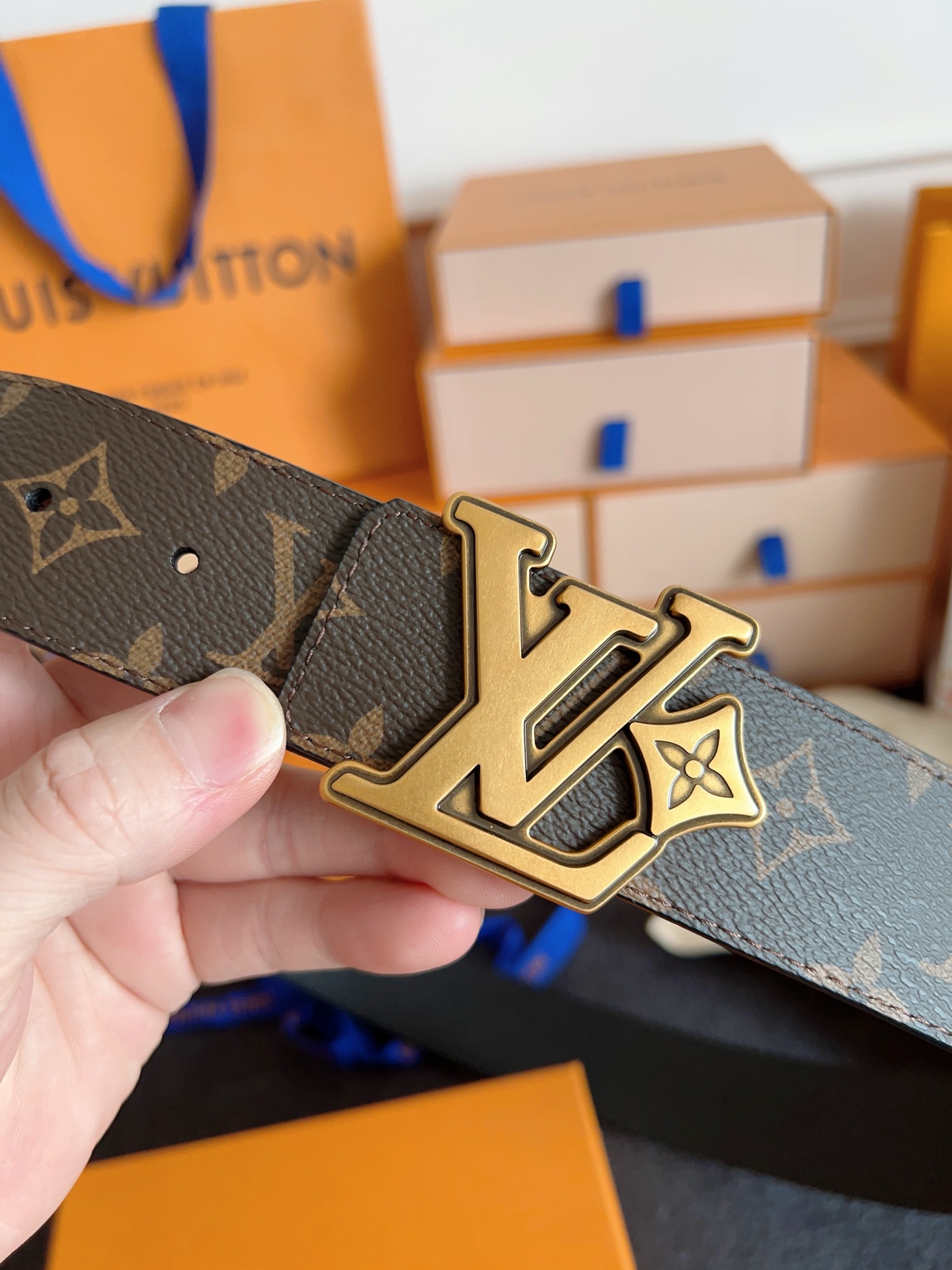 M4061T LV Flower 40mm Reversible Belt