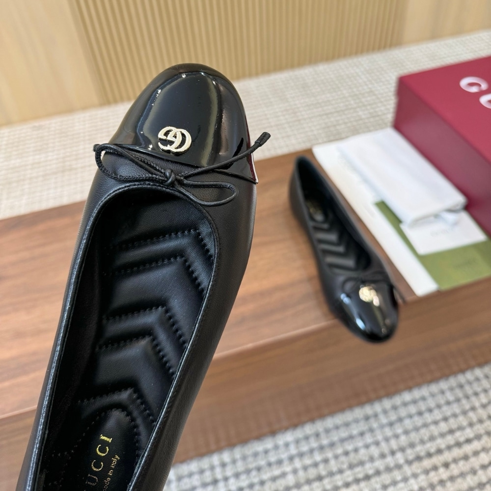 Gucci Women Ballet Flat With Double G Black Leather ‎835805 Bnc80 1000