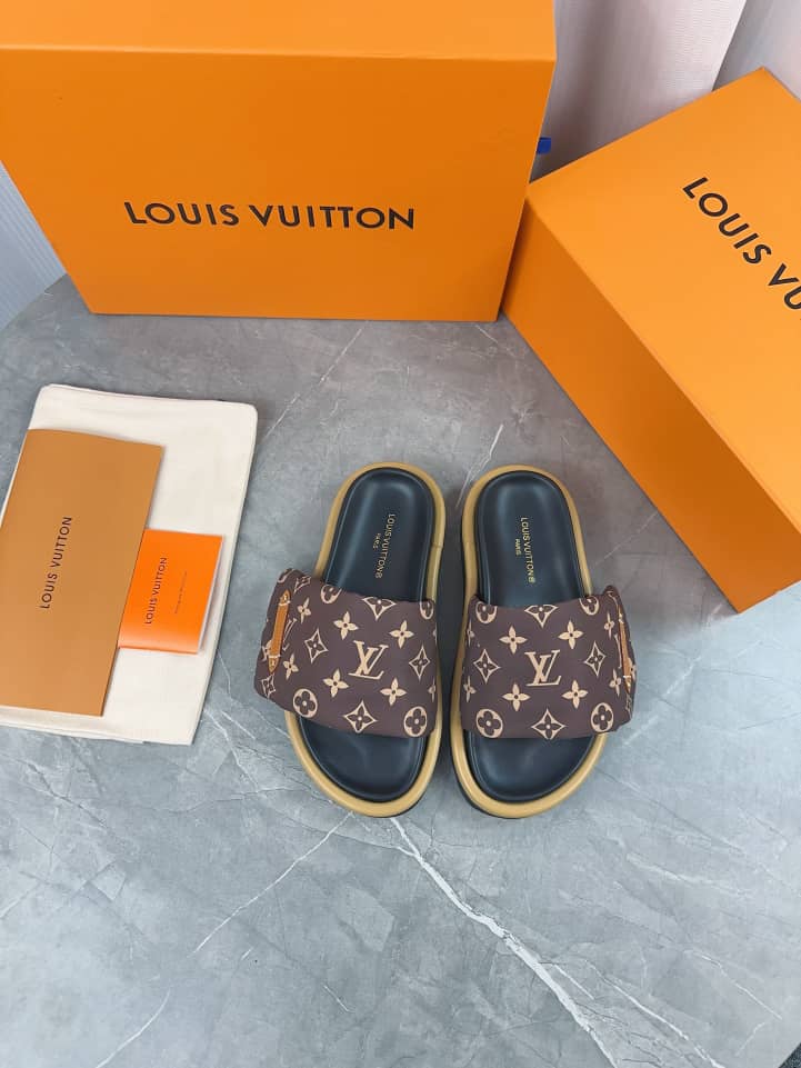 Louis Vuitton Monogram Brown Logo Brown