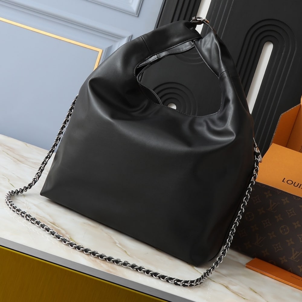 Louis Vuitton Atlantis Vibe MM Black 41Cm M11266