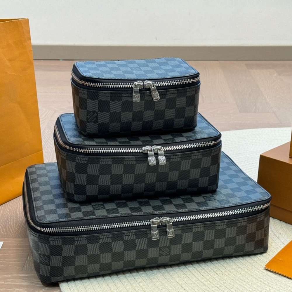 Louis Vuitton Toilet Pouch Damier Grey 23Cm
