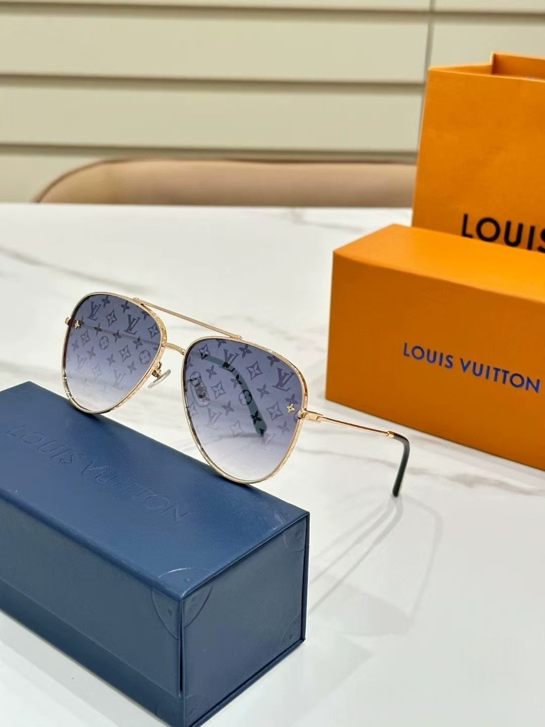 Louis Vuitton Z1914U LV Pilot Light Sunglasses