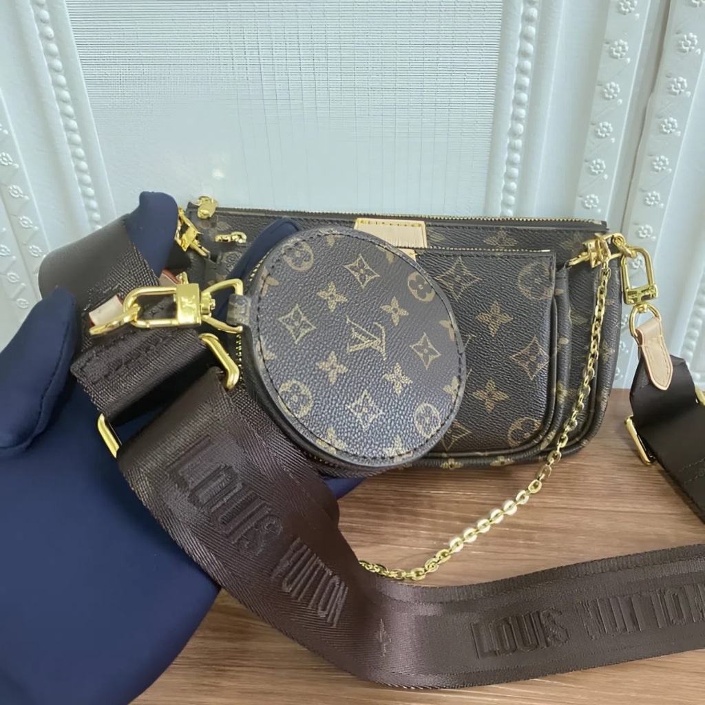 Louis Vuitton Multi Pochette Accessoires Monogram Canvas Brown 24Cm