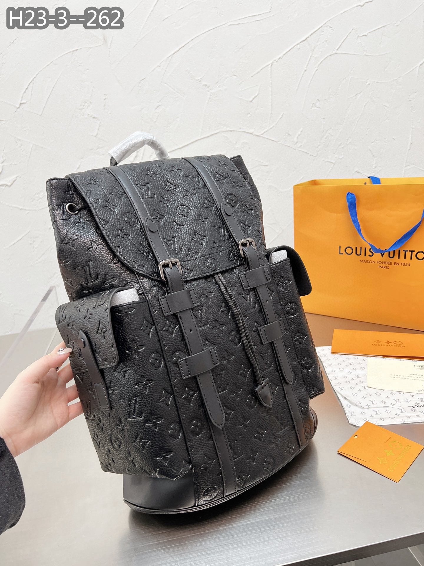 Louis Vuitton Christopher Backpack Mm Taurillon Monogram Black M55699
