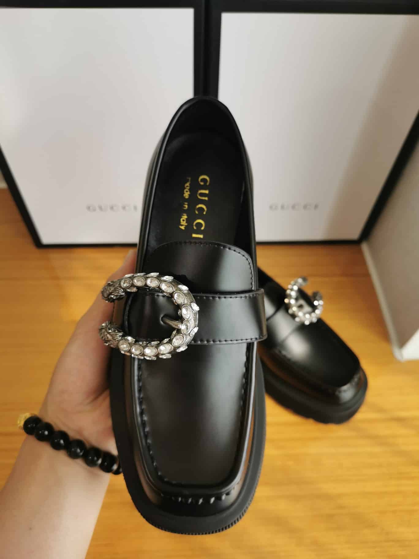 Gucci Women?S Leather Loafers With G Black