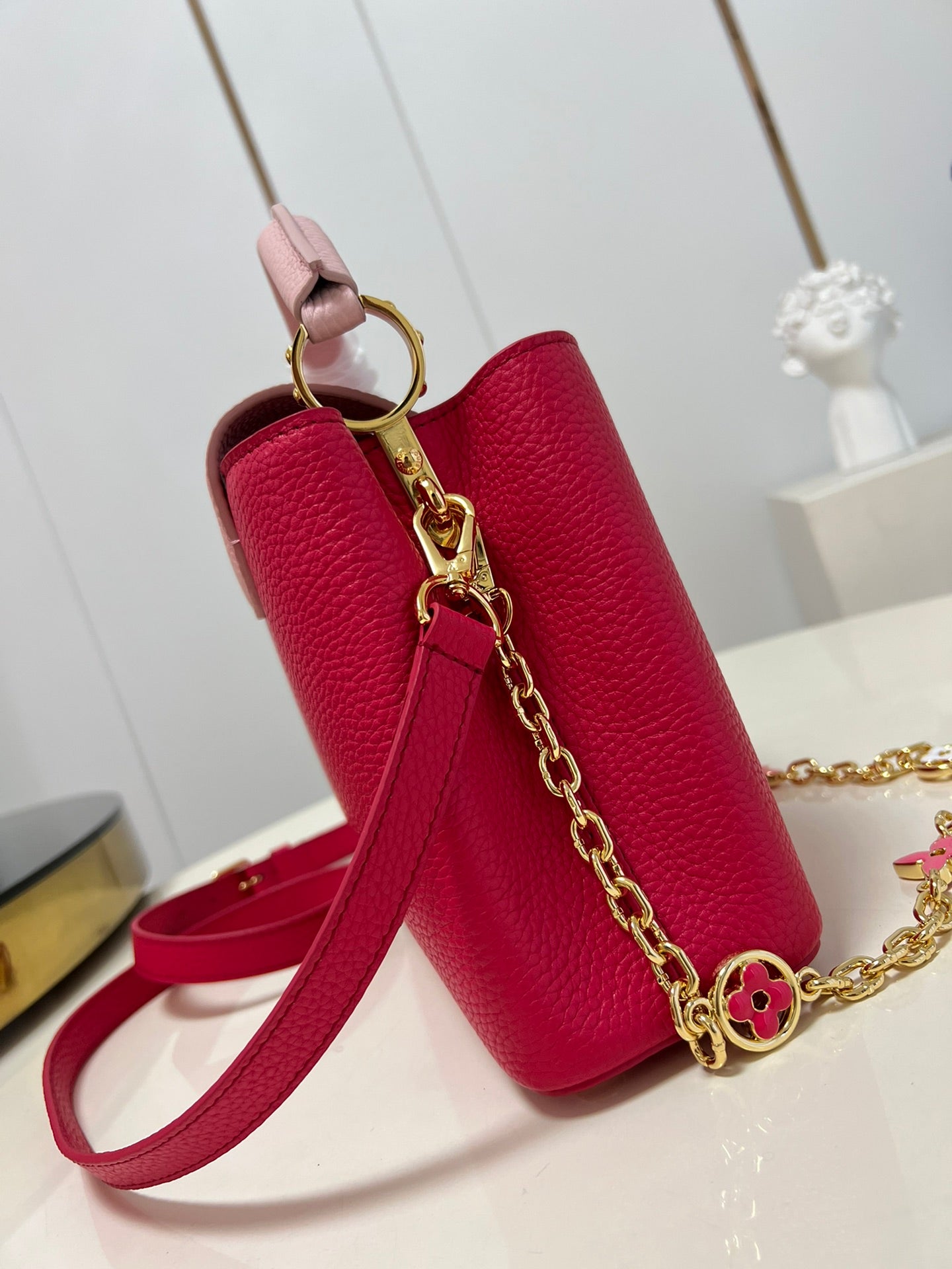 Louis Vuitton Capucines Mm Scarlet Red 27Cm