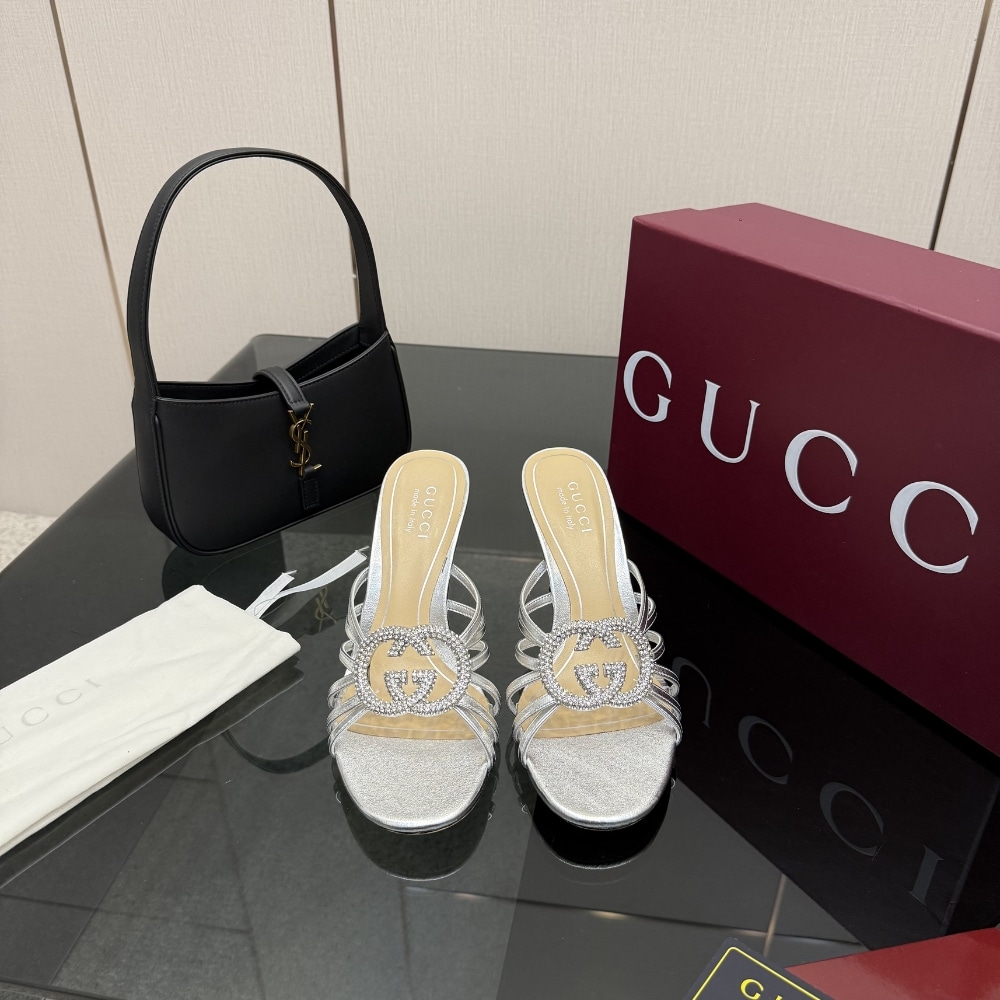 Gucci Women Slide Sandal With Crystal Interlocking G Silver 852663 0Mw00 8106