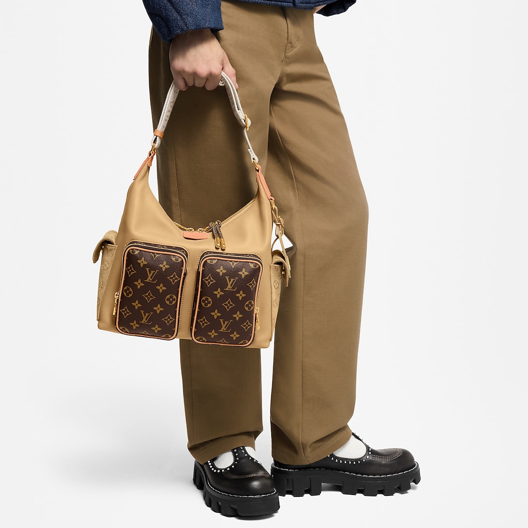 Louis Vuitton Hobo Cargo M12697