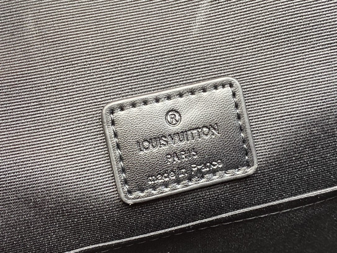 Louis Vuitton Saumur Backpack 42Cm