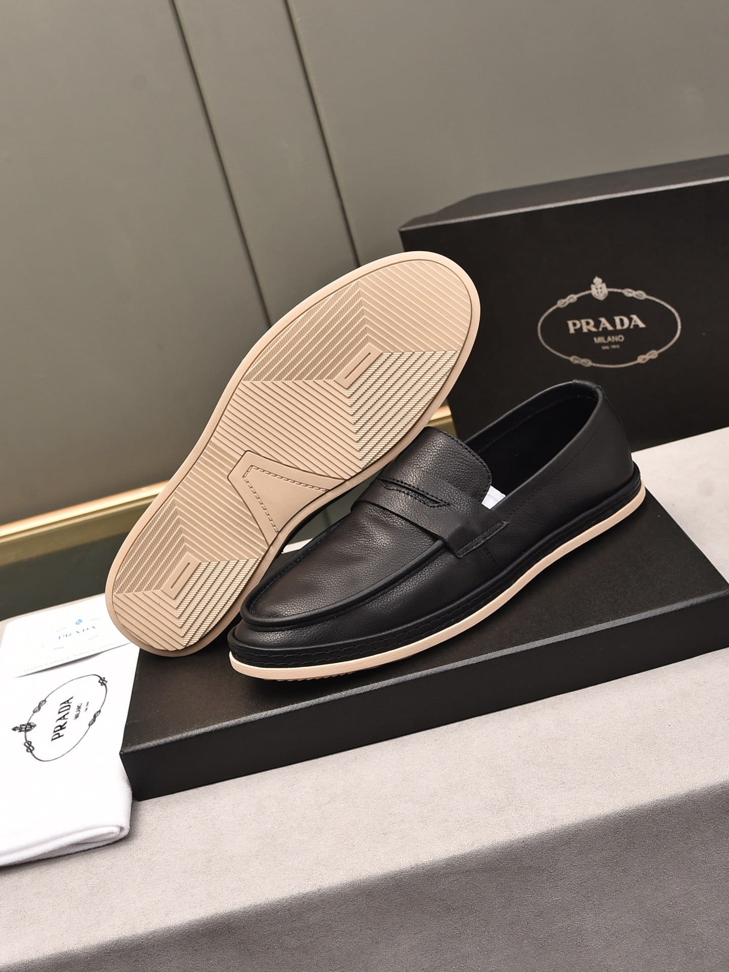 Prada Men’S Flat Loafers Leather Black