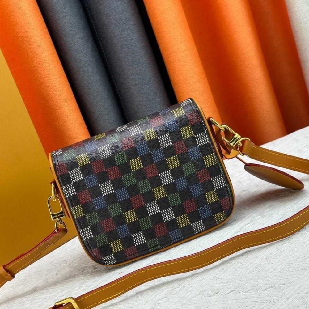 Louis Vuitton Montsouris Messenger PM Damier Ebene 20Cm N00147
