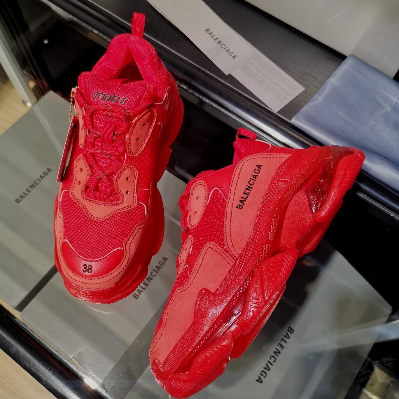BALENCIAGA TRIPLE S