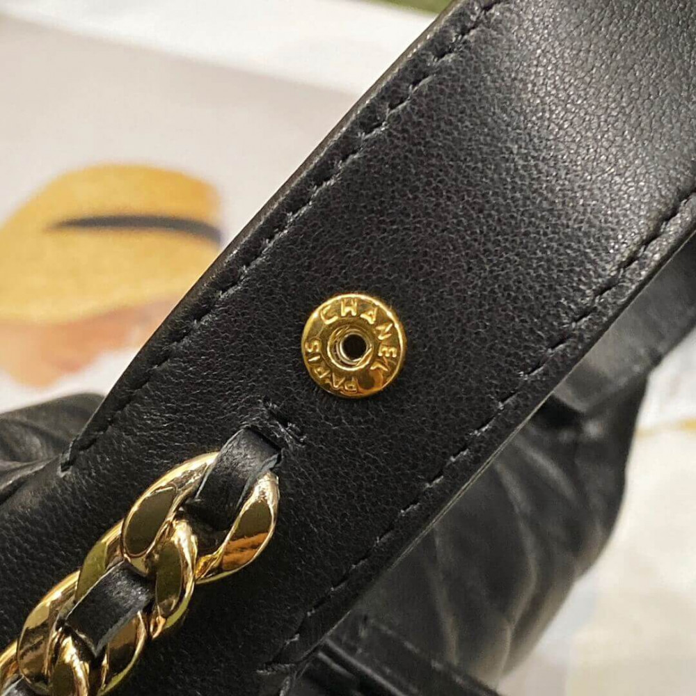 Chanel Lambskin Pouch Black 16cm