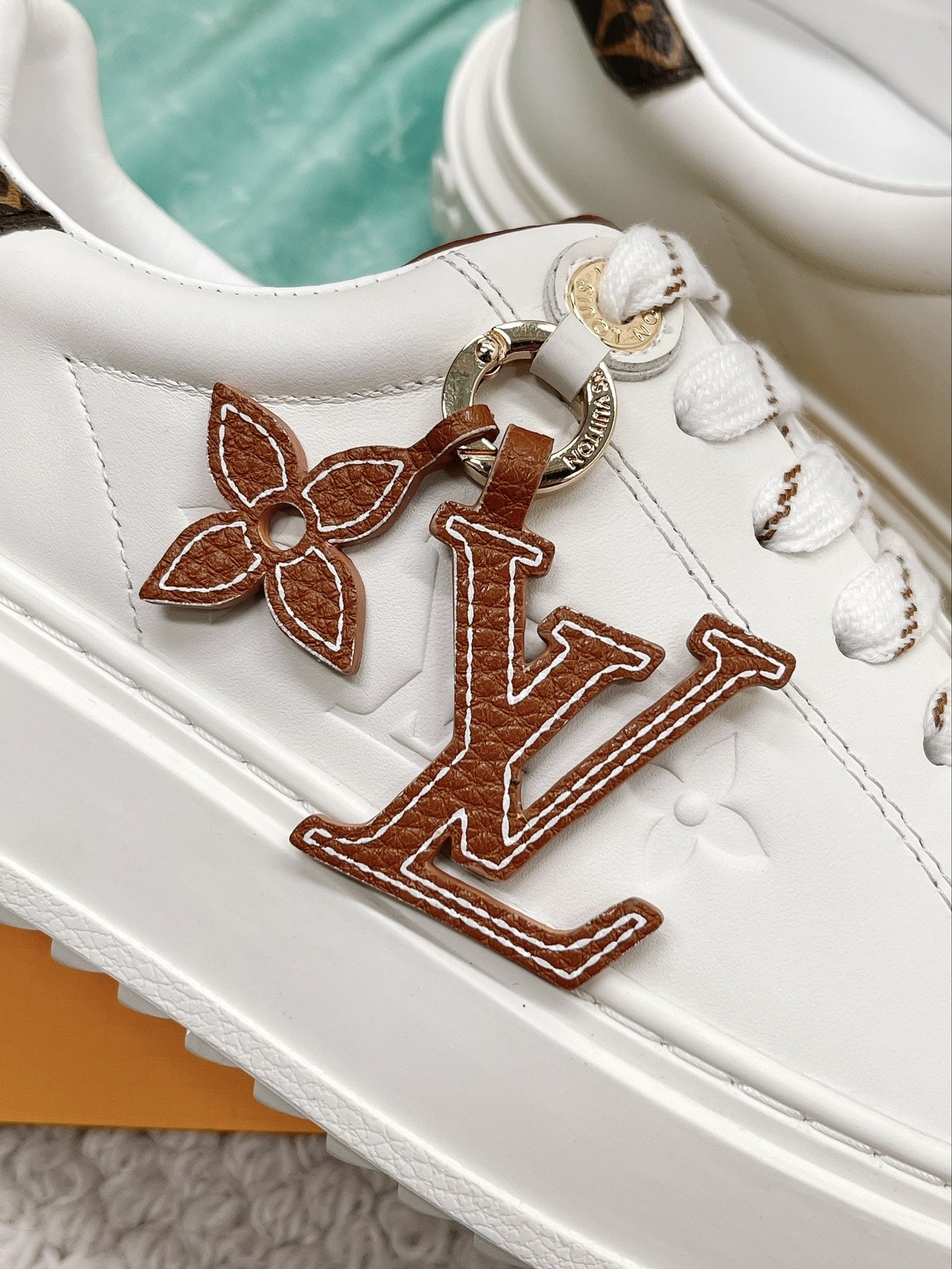 Louis Vuitton Time Out Sneaker 1Aadmt
