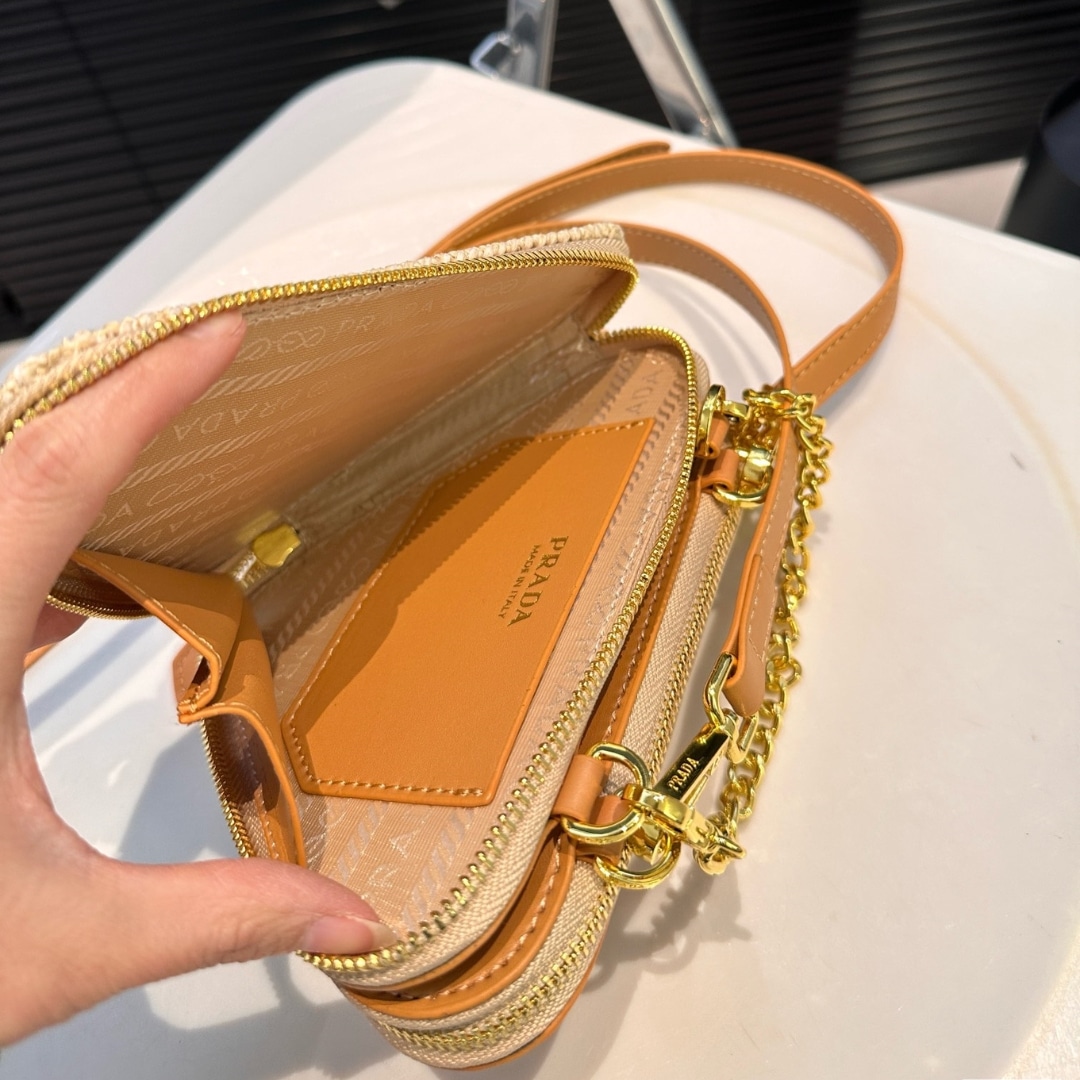 Prada Crochet Mini Pouch Natural 19cm 1NR015 2CXK F0018