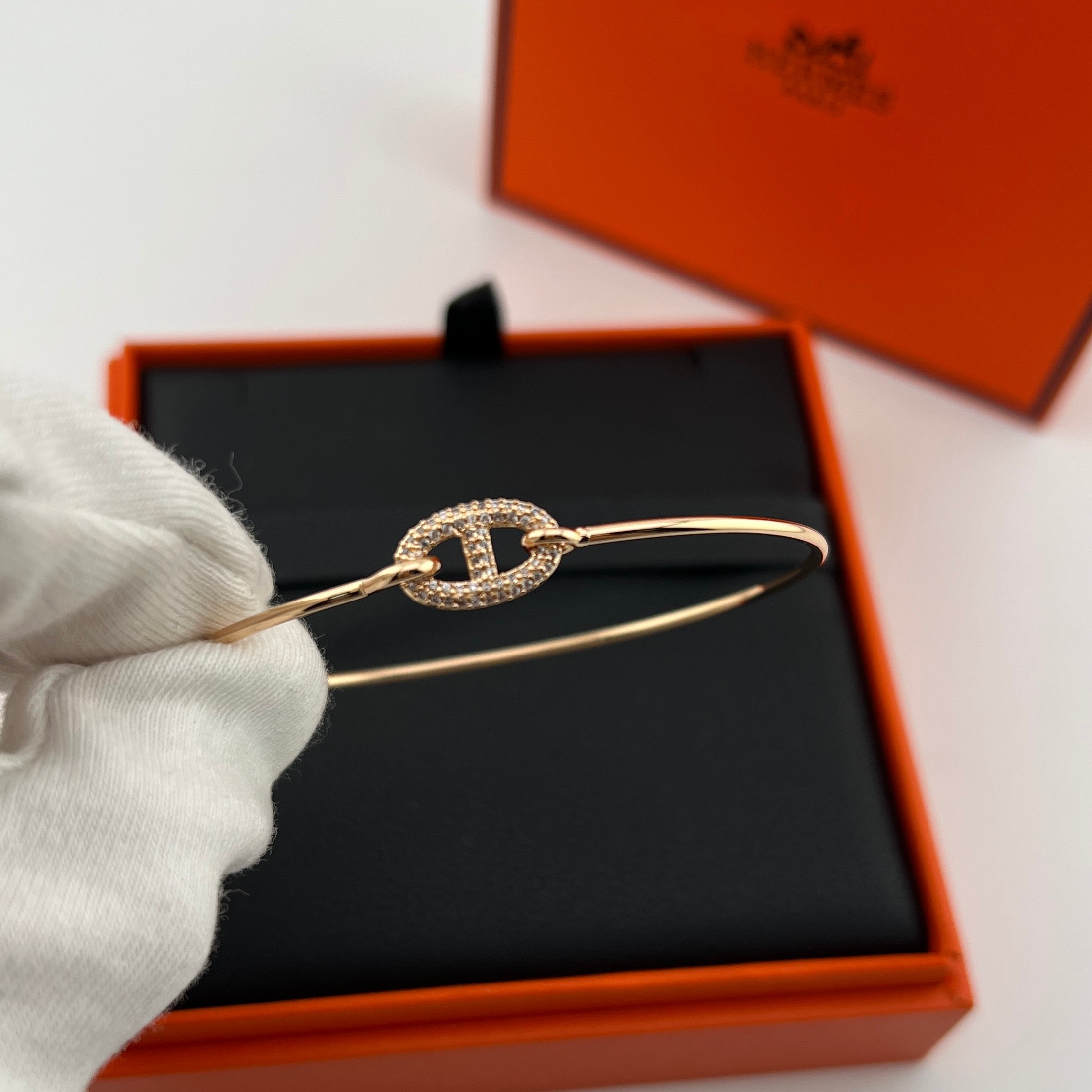 Pig nose shaped bracelet