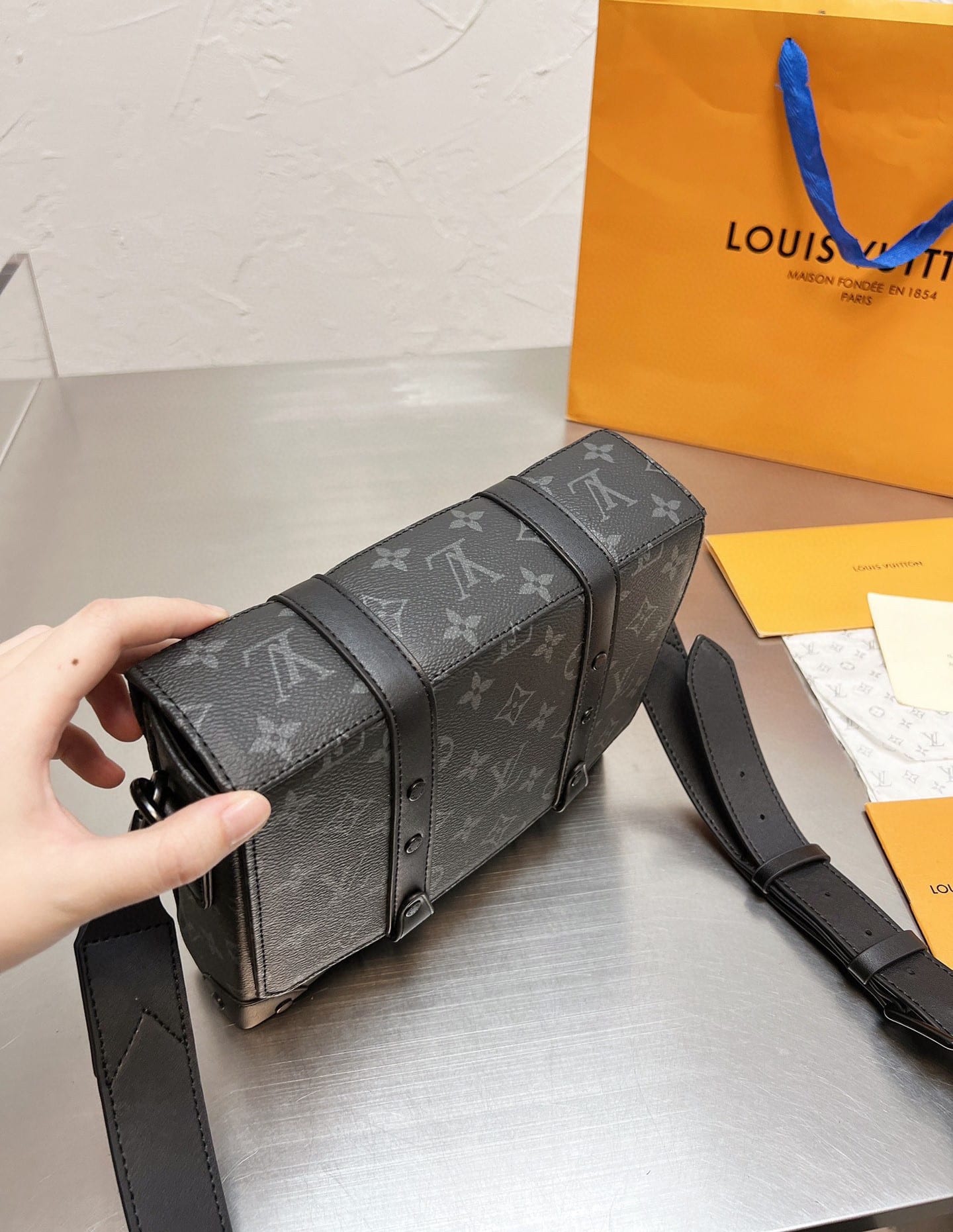 Louis Vuitton Trunk Messenger 20Cm M45727