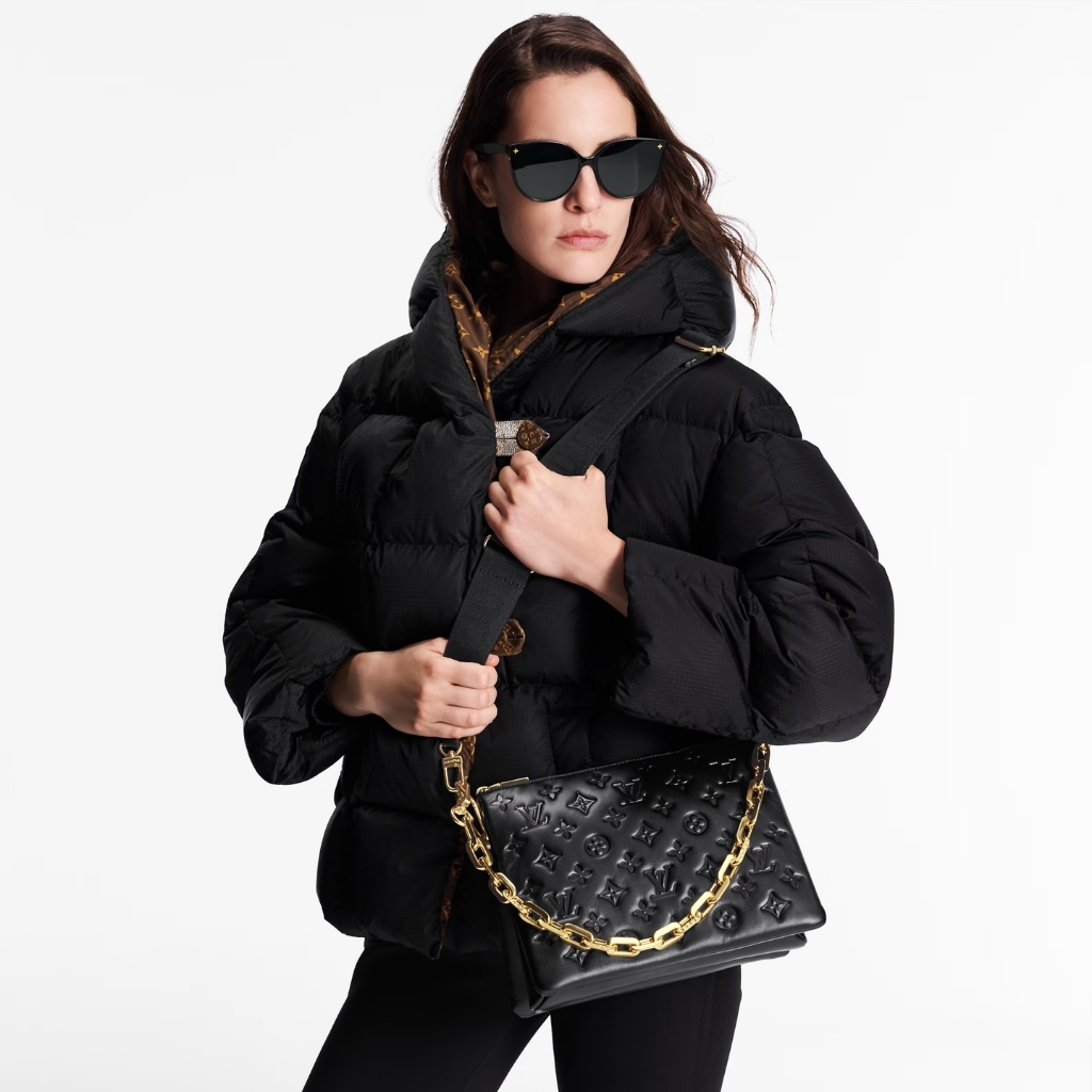 Louis Vuitton Coussin PM Black 26Cm M21260