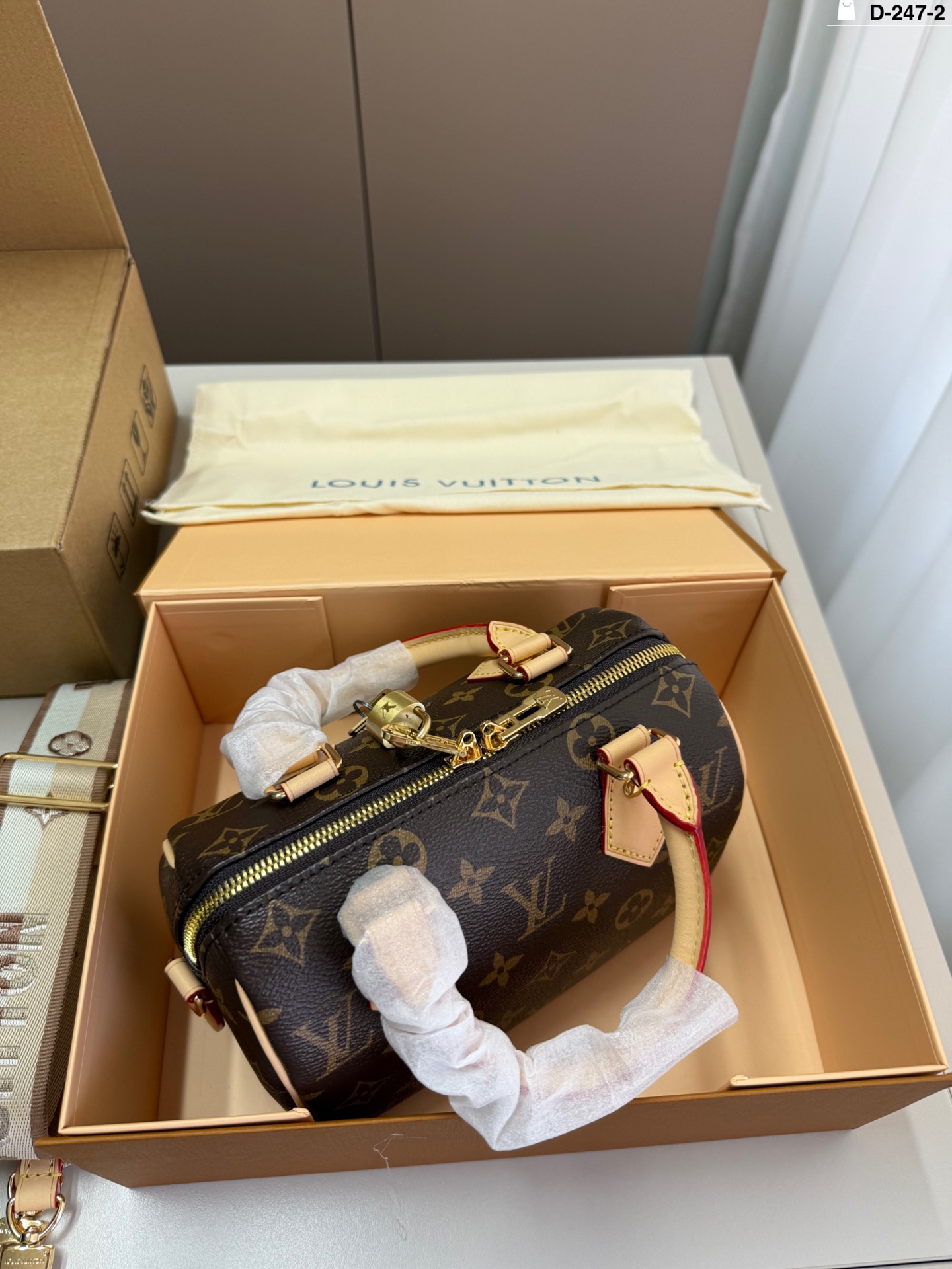 LV Speedy Bandoulière 20 枕头包