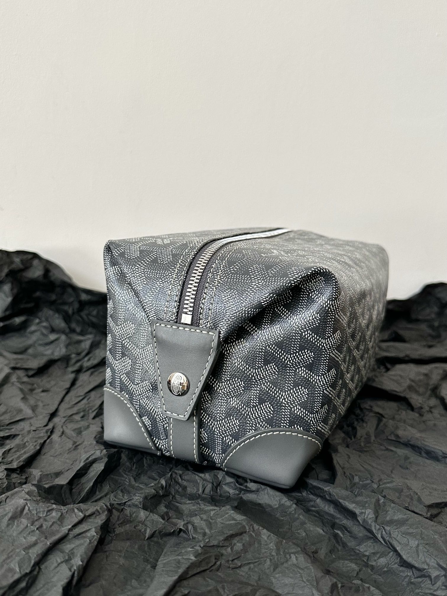 Goyard Goya Cosmetic Bag 24Cm Grey Canvas