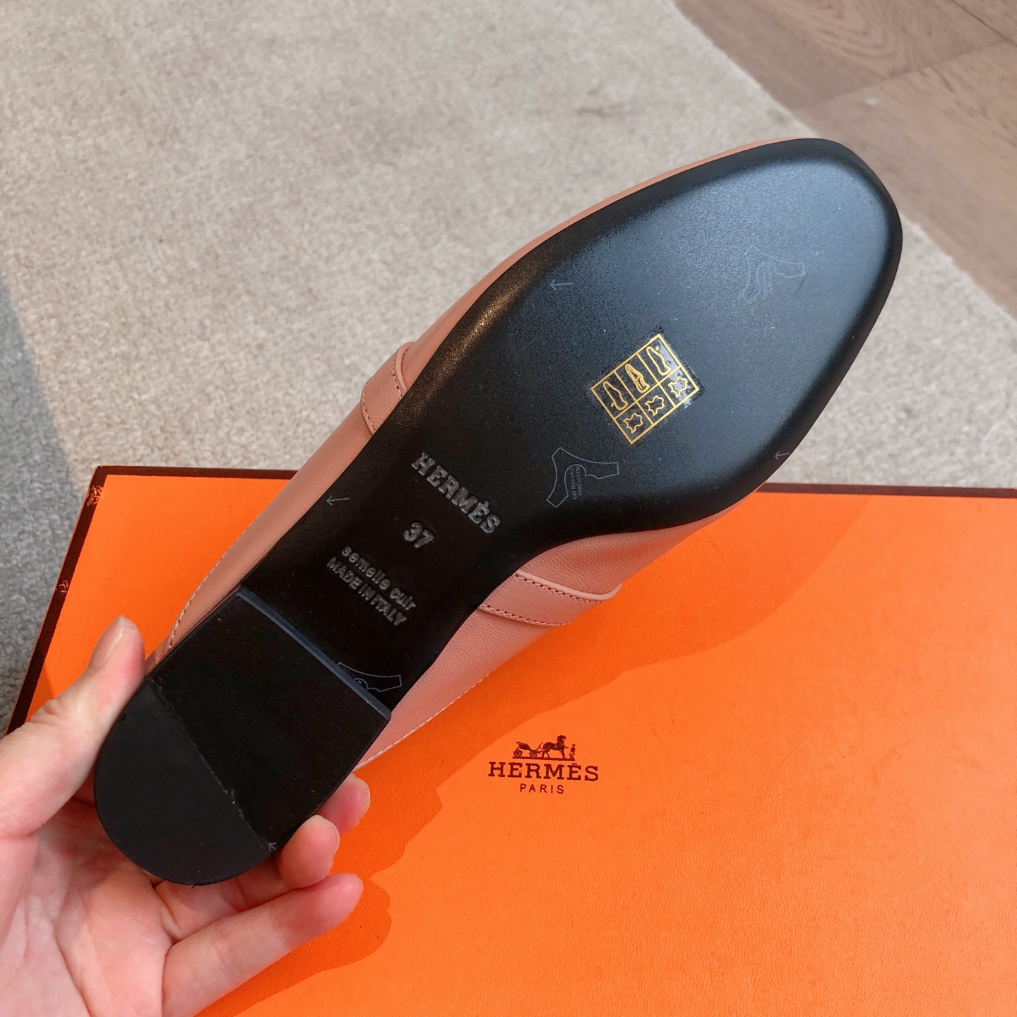 Hermes Oz Mule Pink