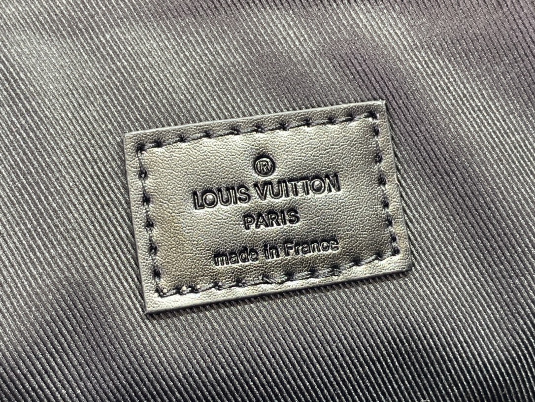 Louis Vuitton Takeoff Bag Damier Black 30Cm N40504