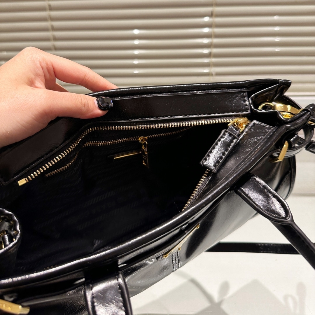 Prada Medium Leather Handbag Black 32Cm