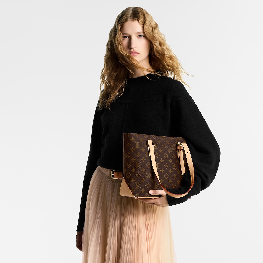 Louis Vuitton Graceful PM 29cm/11.4in Monogram Canvas Brown M12095 – Women