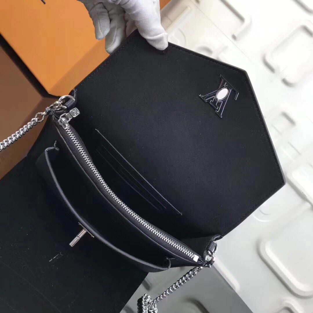 Louis Vuitton Pochette Chain Mylockme 19Cm Black