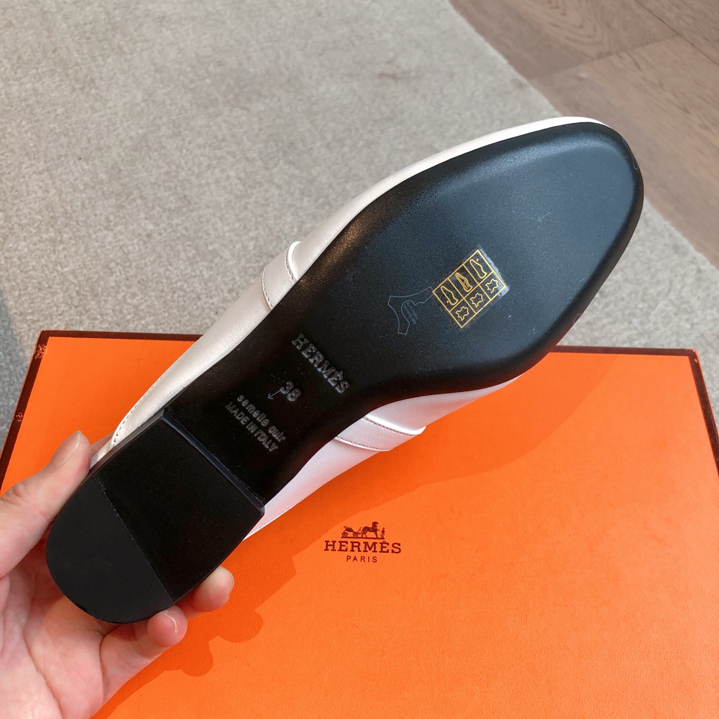 Hermes Oz Mule White