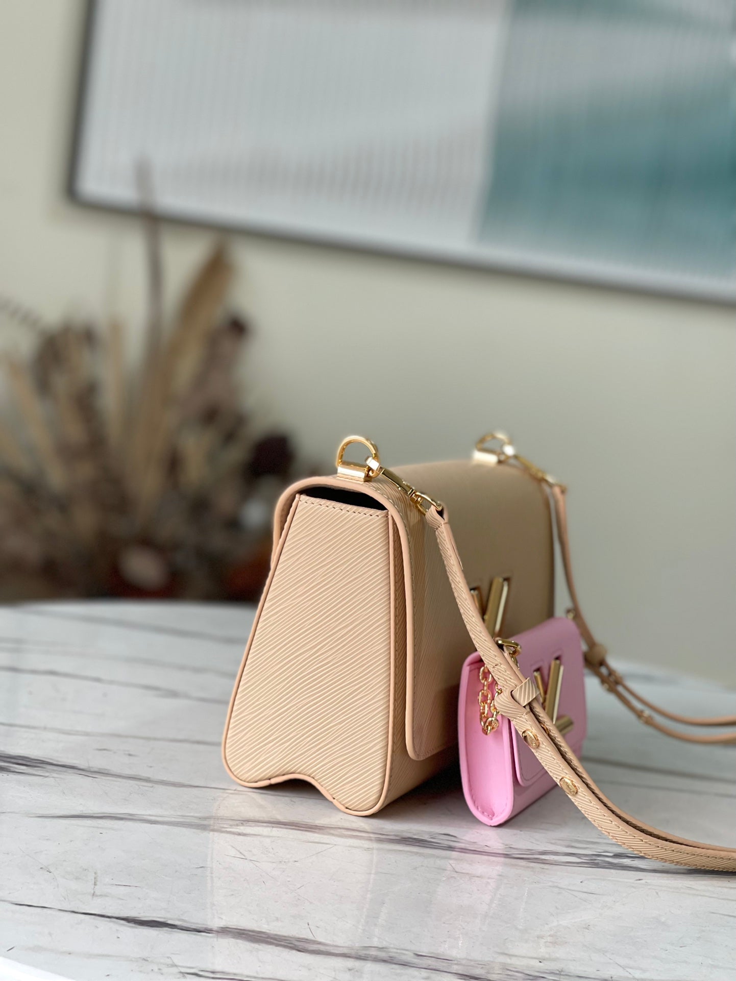 Louis Vuitton Twist Mm 19Cm Pink