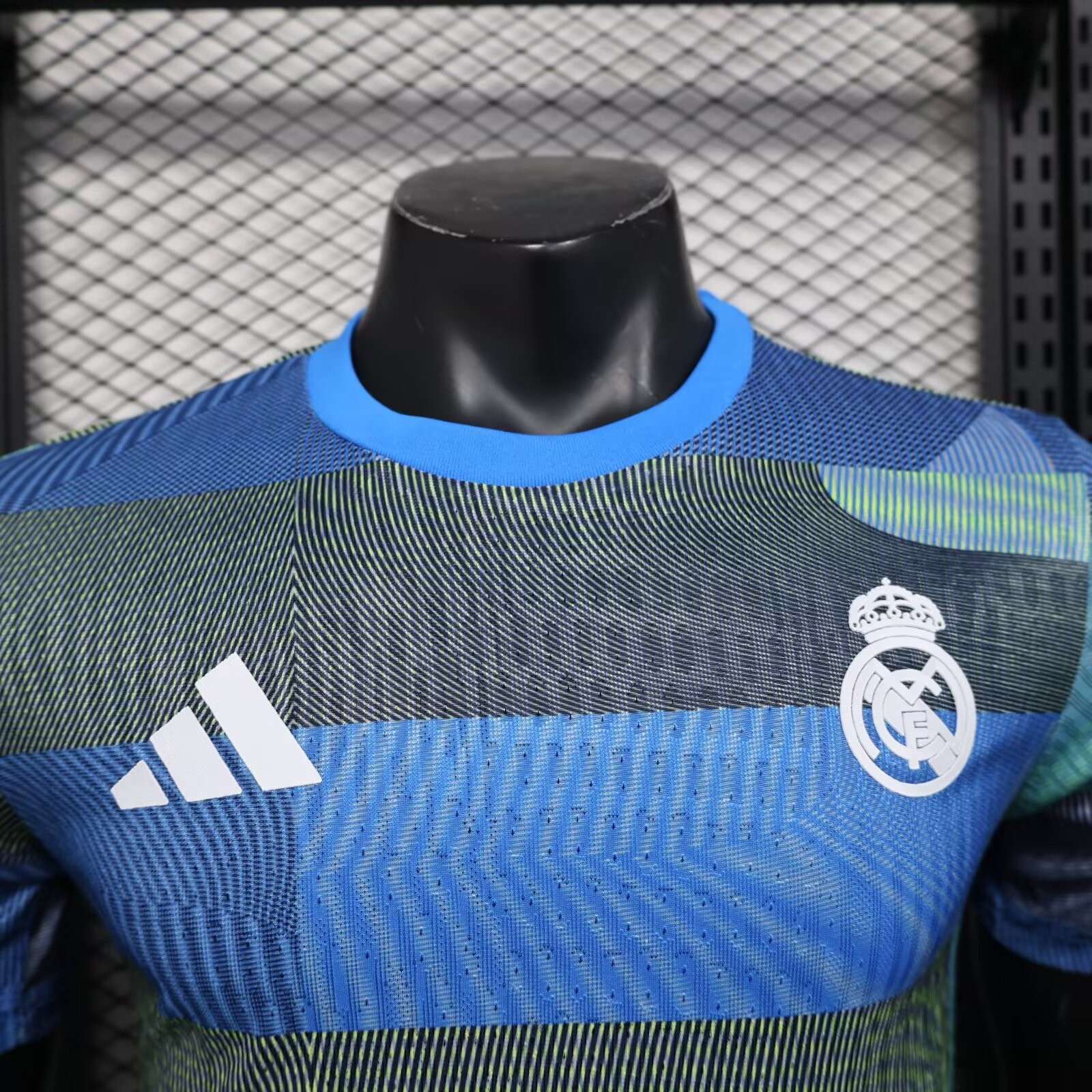 2025/2026 Player Version Real Madrid Training  Football Shirt 1:1 Thai Quality