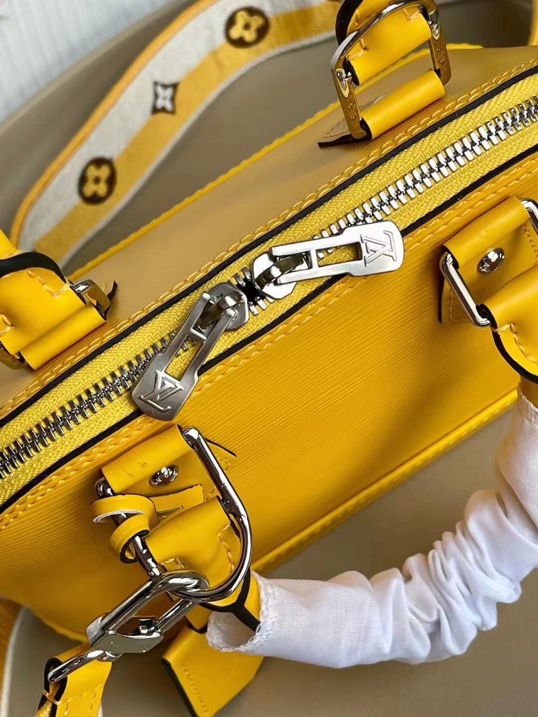 Louis Vuitton Alma Bb 23Cm Sunflower Yellow