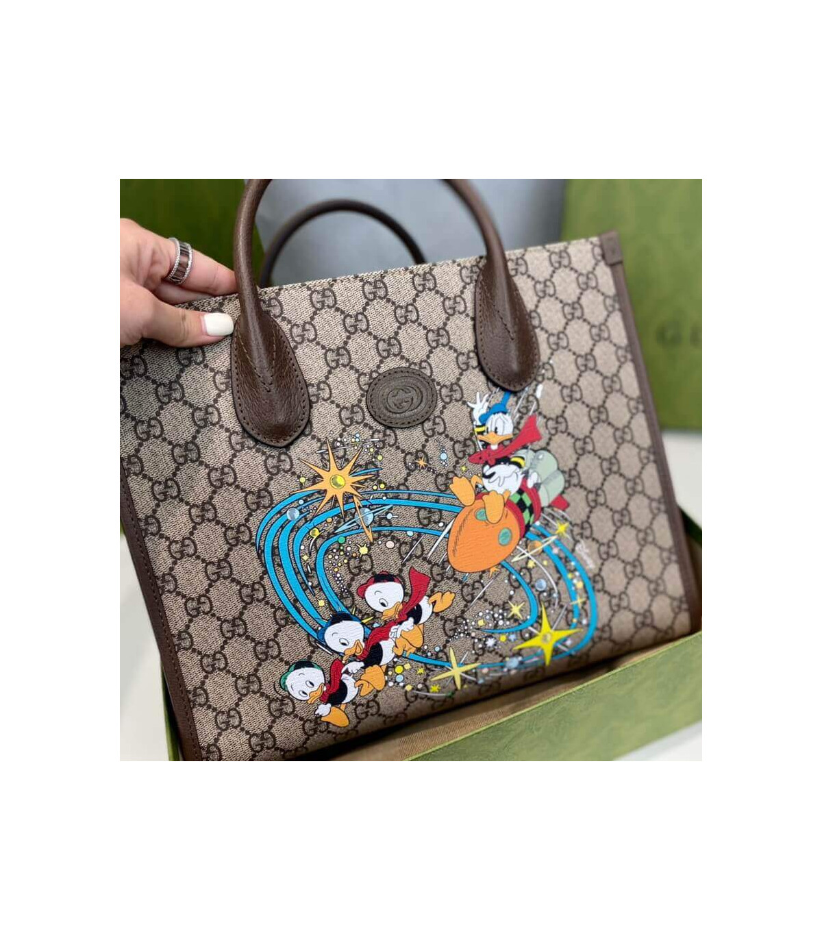 Gucci Beige GG Supreme Canvas Donald Duck Tote Bag 31cm