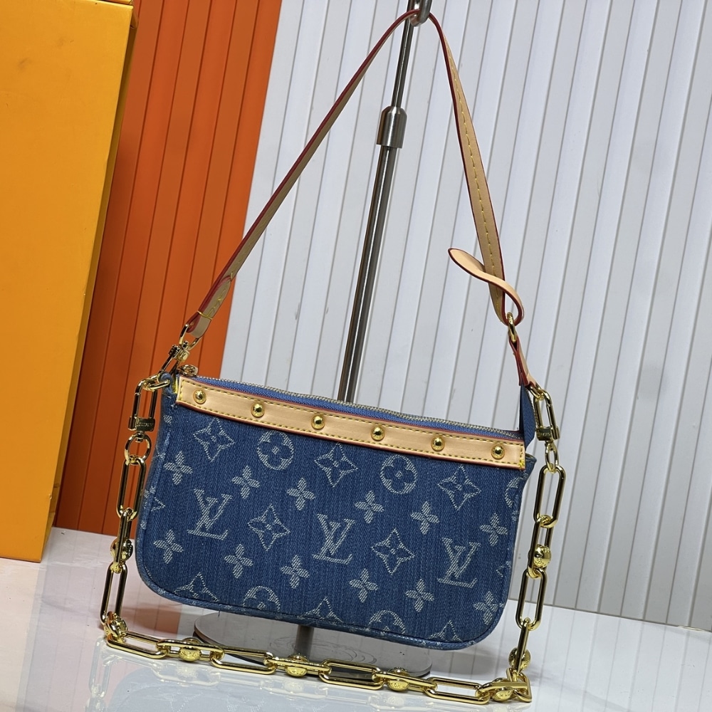 Louis Vuitton Pochette Accessoires Washed Denim Blue 22Cm