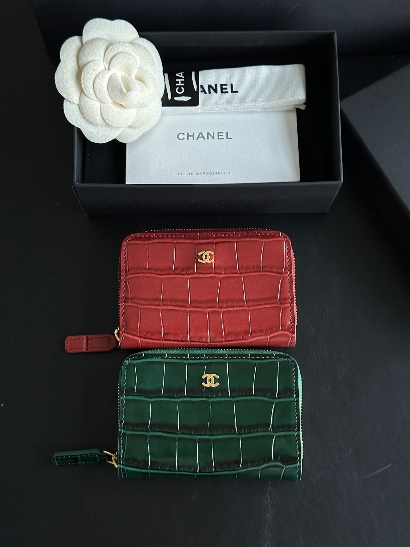 Chanel Calfskin Crocodile Embossed Crococo Zip Coin Purse Emerald