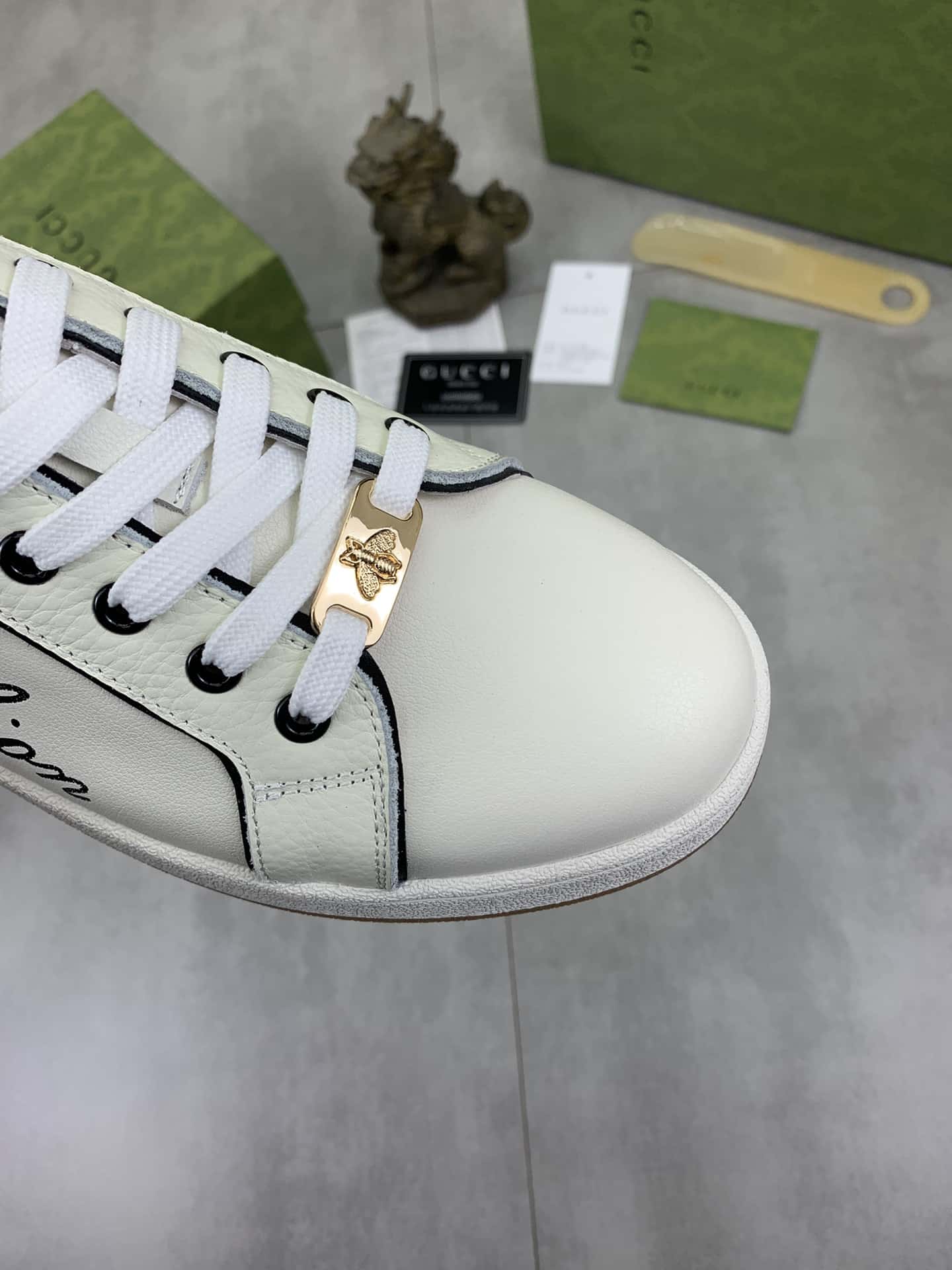 Gucci Classic Fashion Sneaker With Edge White