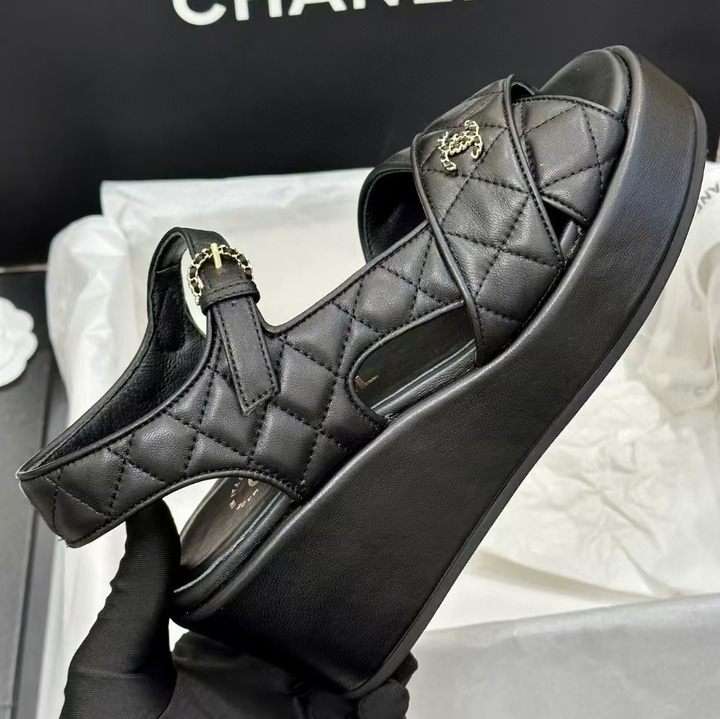 Chanel Quilted Sandals Black G39918